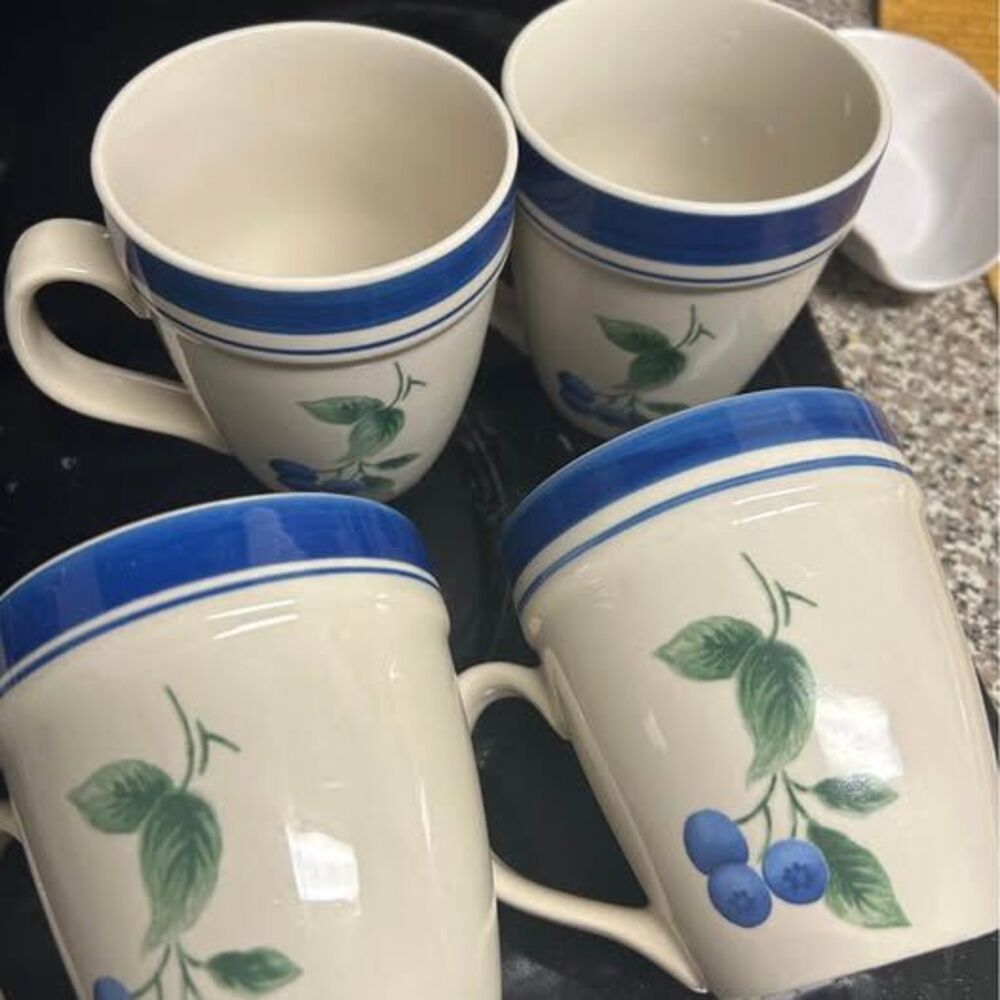 Set of 4 L.L. Bean Blueberry Mugs